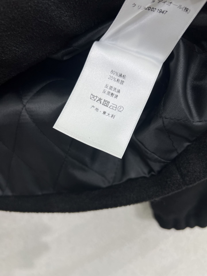 chr1st1an D10r outwear